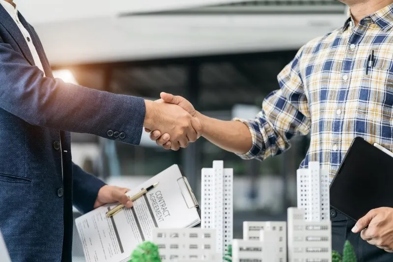 Lindstrom Real Estate